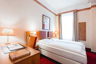 DB Standard Zimmer 3 400px