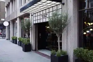 hoxton holbron