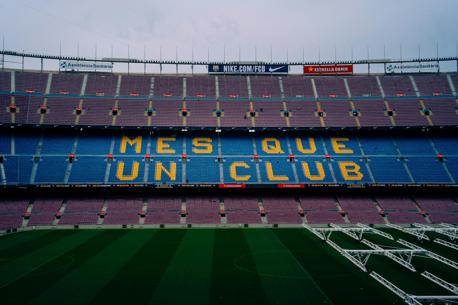 מדריך ברצלונה לאוהדי כדורגל — FC Barcelona, Camp Nou