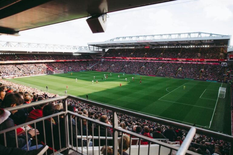 מדריך לונדון לאוהדי כדורגל — Arsenal, Tottenham, Chelsea, West Ham