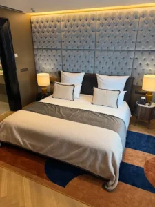 THE POSTHOUSE BERLIN POTSDAMER PLATZ -LEONARDO LIMTED EDITISON