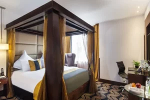 MONTCLAIM PICCADILLY TOWNHOUSE