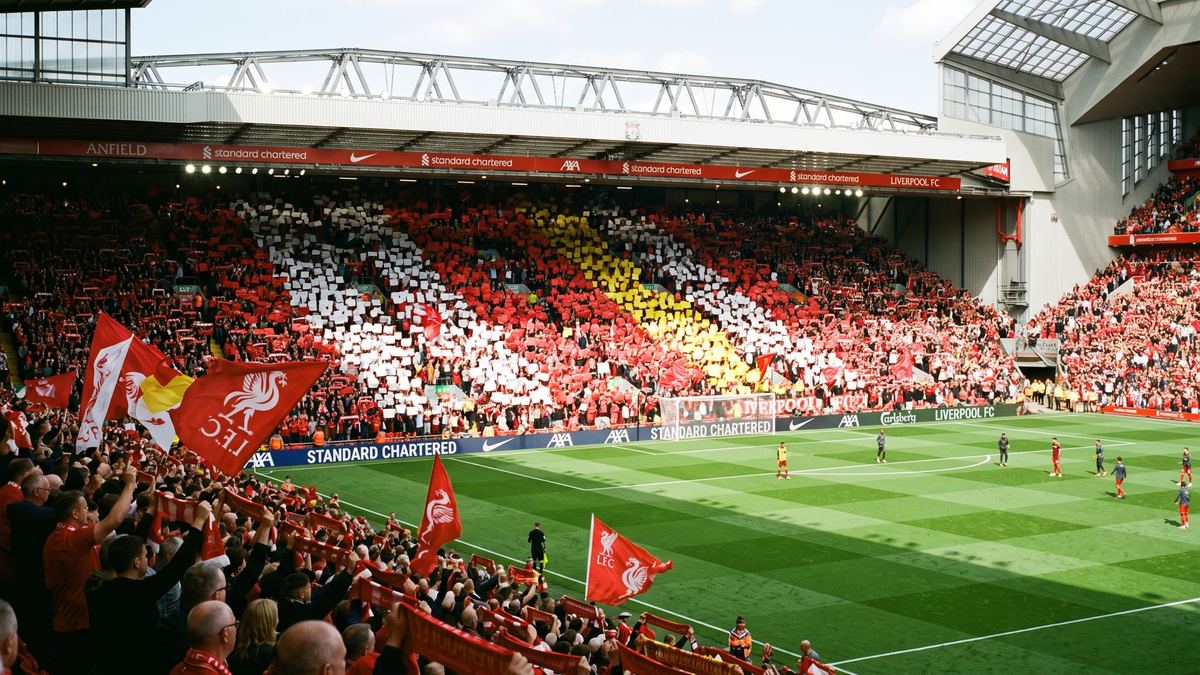 hero epl anfield