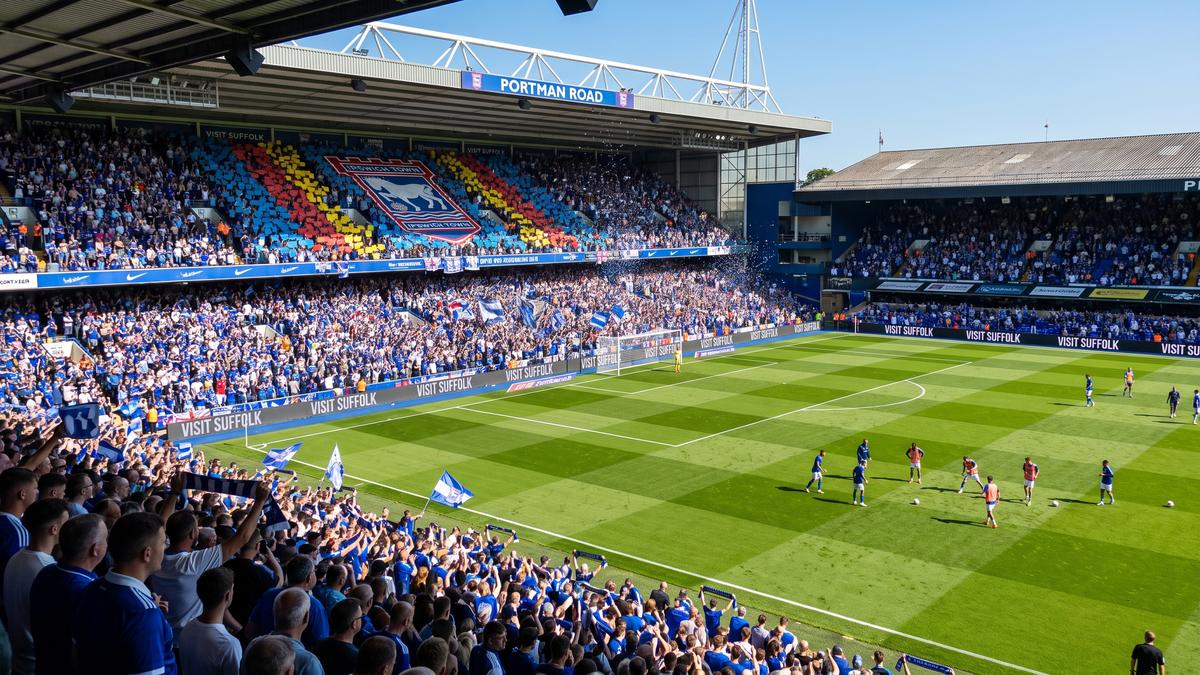 hero epl portman road