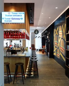citizenM Tower of London, לונדון