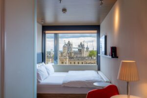 citizenM Tower of London, לונדון