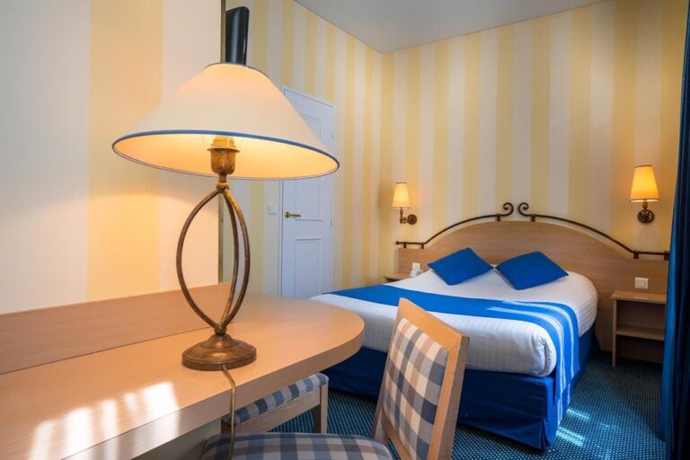 delambre hotel chambres 17 1 1 768x512