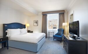 THE WALDORF HILTON, LONDON, לונדון