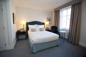 THE WALDORF HILTON, LONDON, לונדון
