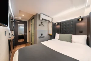 point A hotel westminister
