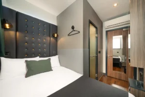 point A hotel westminister