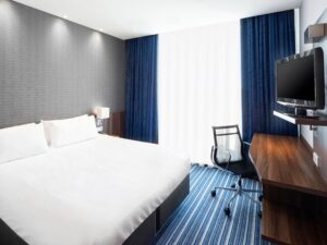 HOLIDAY INN EXPRESS AMSTERDAM - SLOTERDIJK STATION